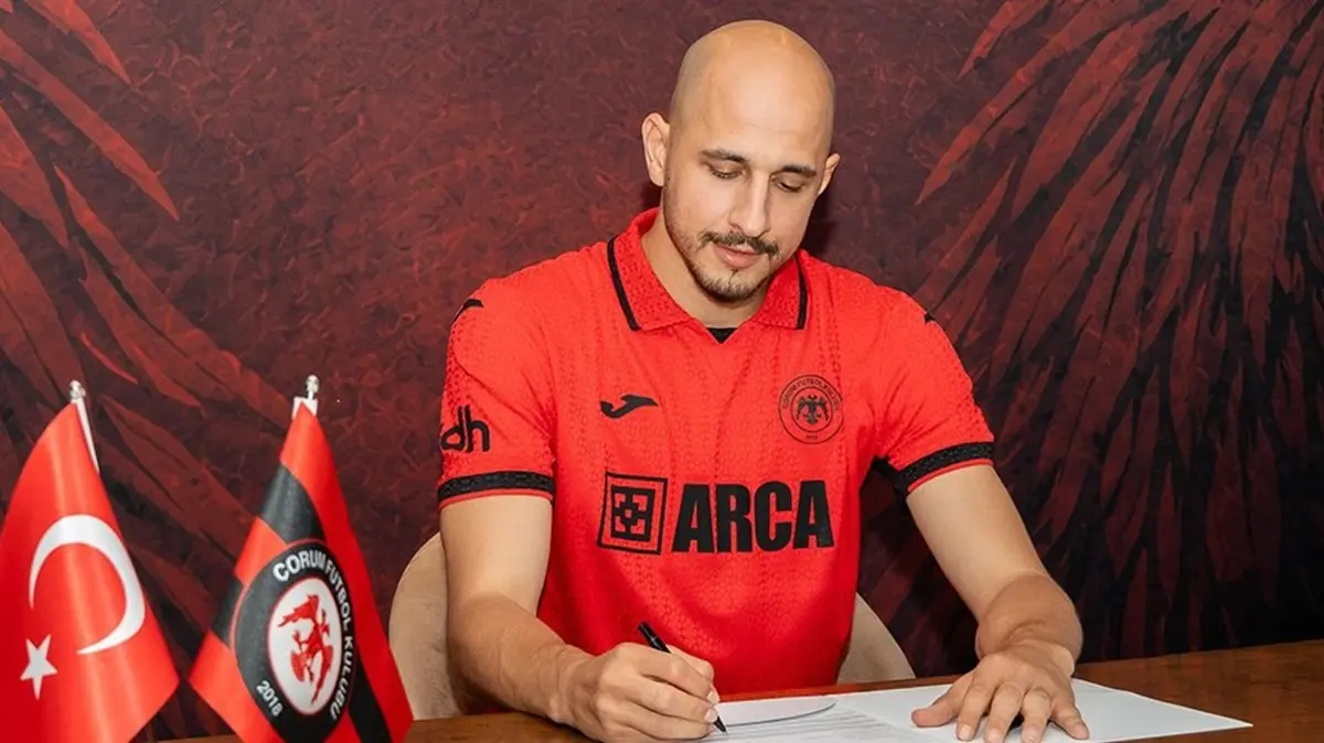Çorum FK, kaleci Erhan Erentürk'ü renklerine bağladı