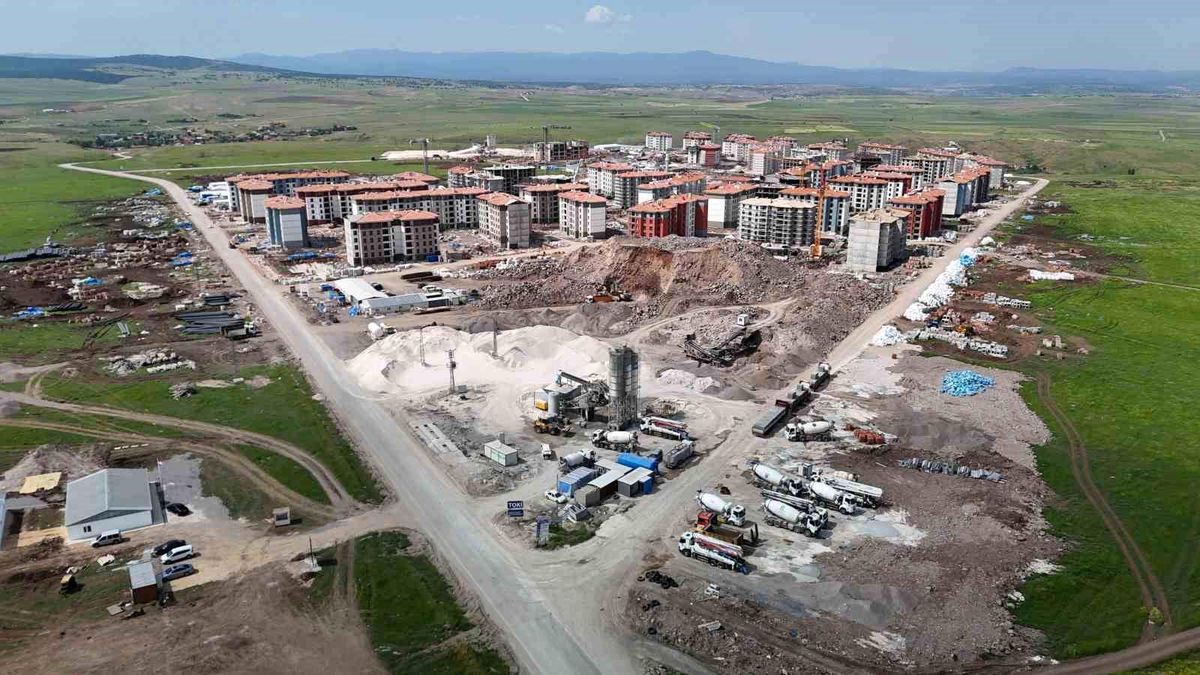 TOKİ'nin gittiği yerde arsa ve tarlalar değerleniyor