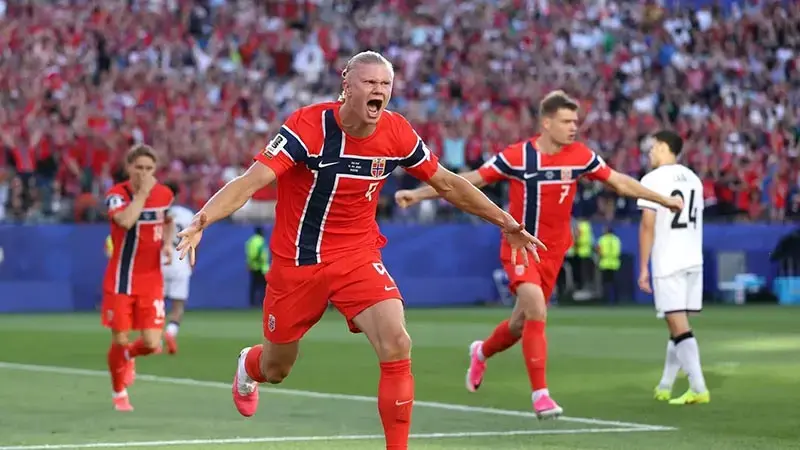 Norveç'in 28 yıl sonra katıldığı Dünya Kupası'nda, Haaland'dan 2 gol