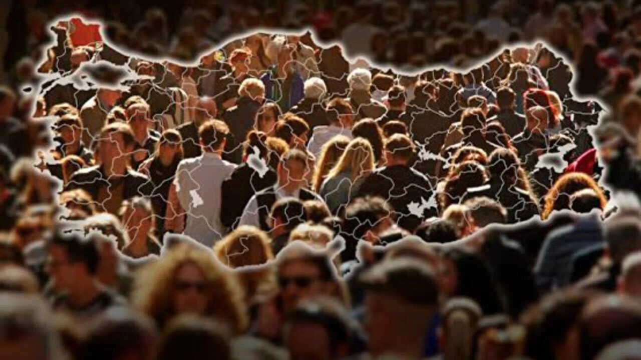Türkiye'de 2,5 milyon kişi il değiştirdi: Göçün merkezi yine istanbul oldu