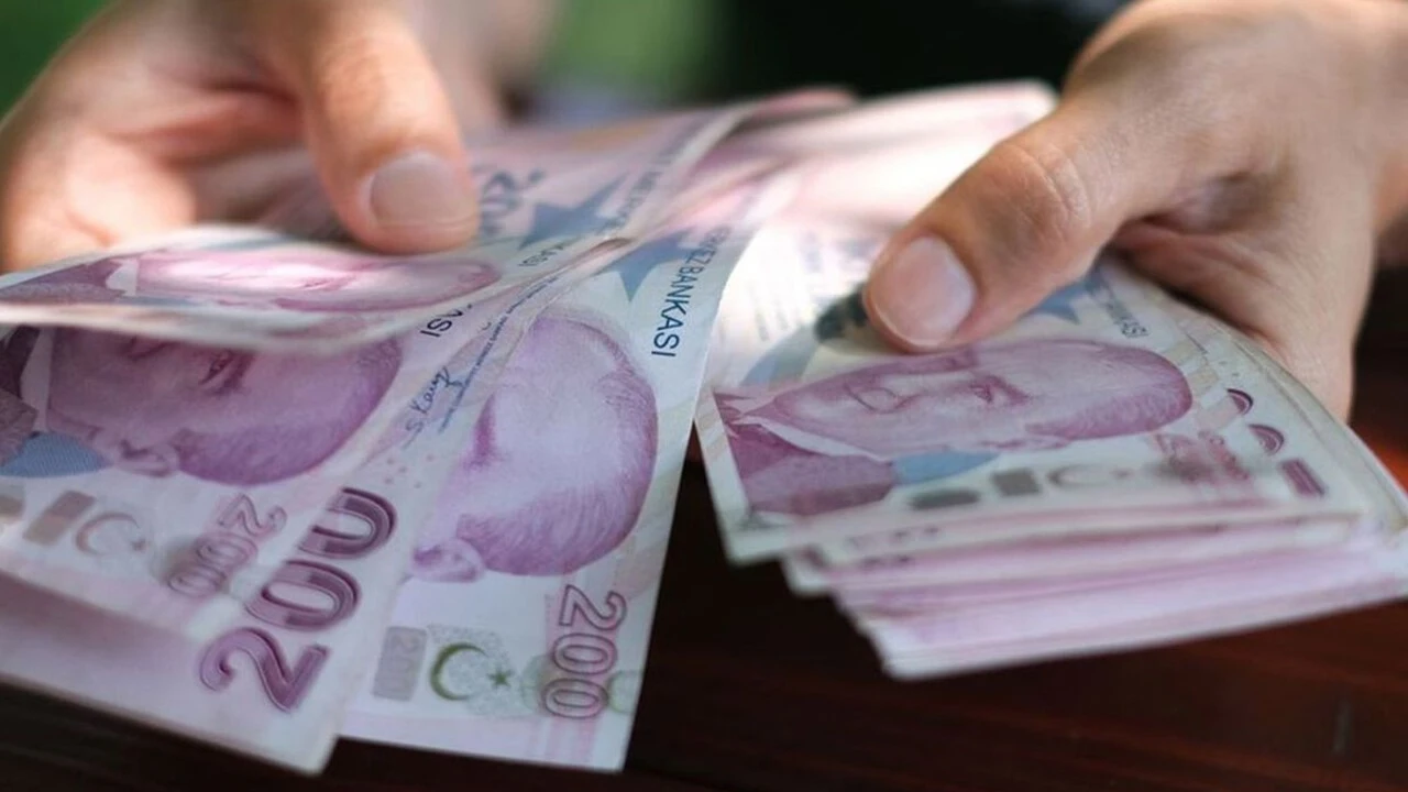 En düşük emekli maaşı ne kadar olacak? Uzman isimden kuruşu kuruşuna yeni zam tablosu