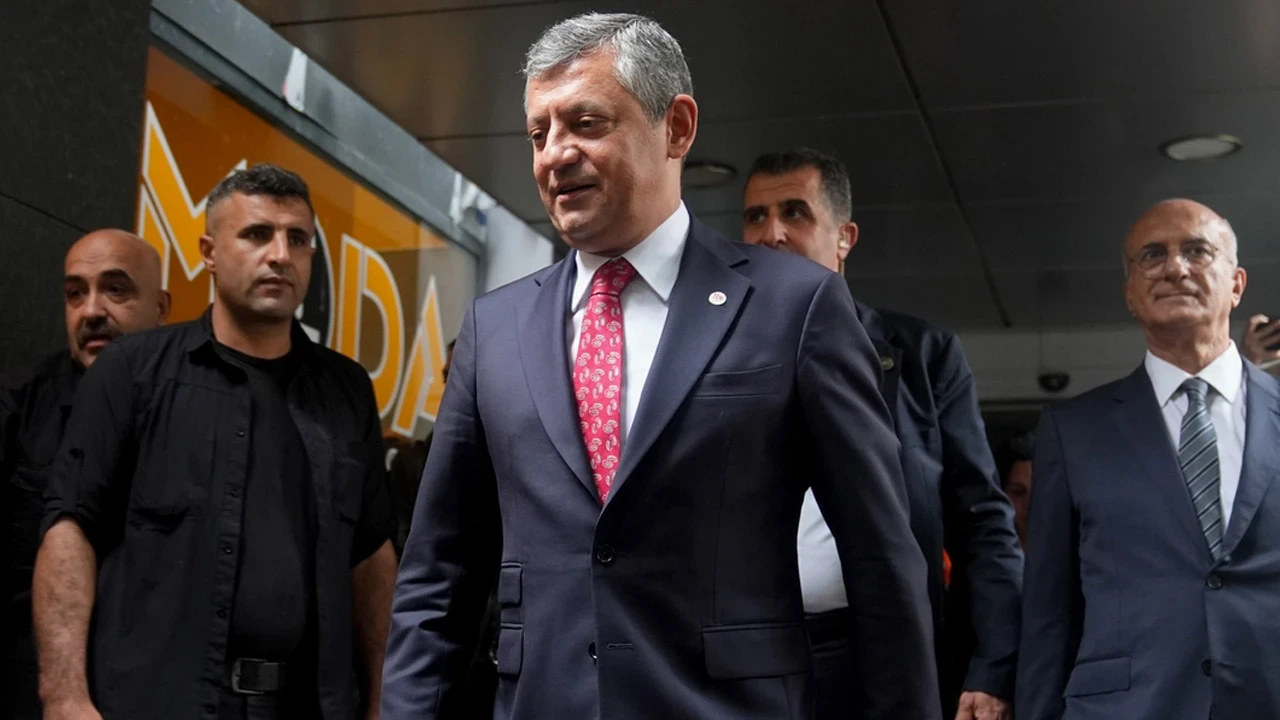 Yeni Parti ile ilgili bomba iddia! Hacı Yakışıklı: 10 vekil istifa edebilir