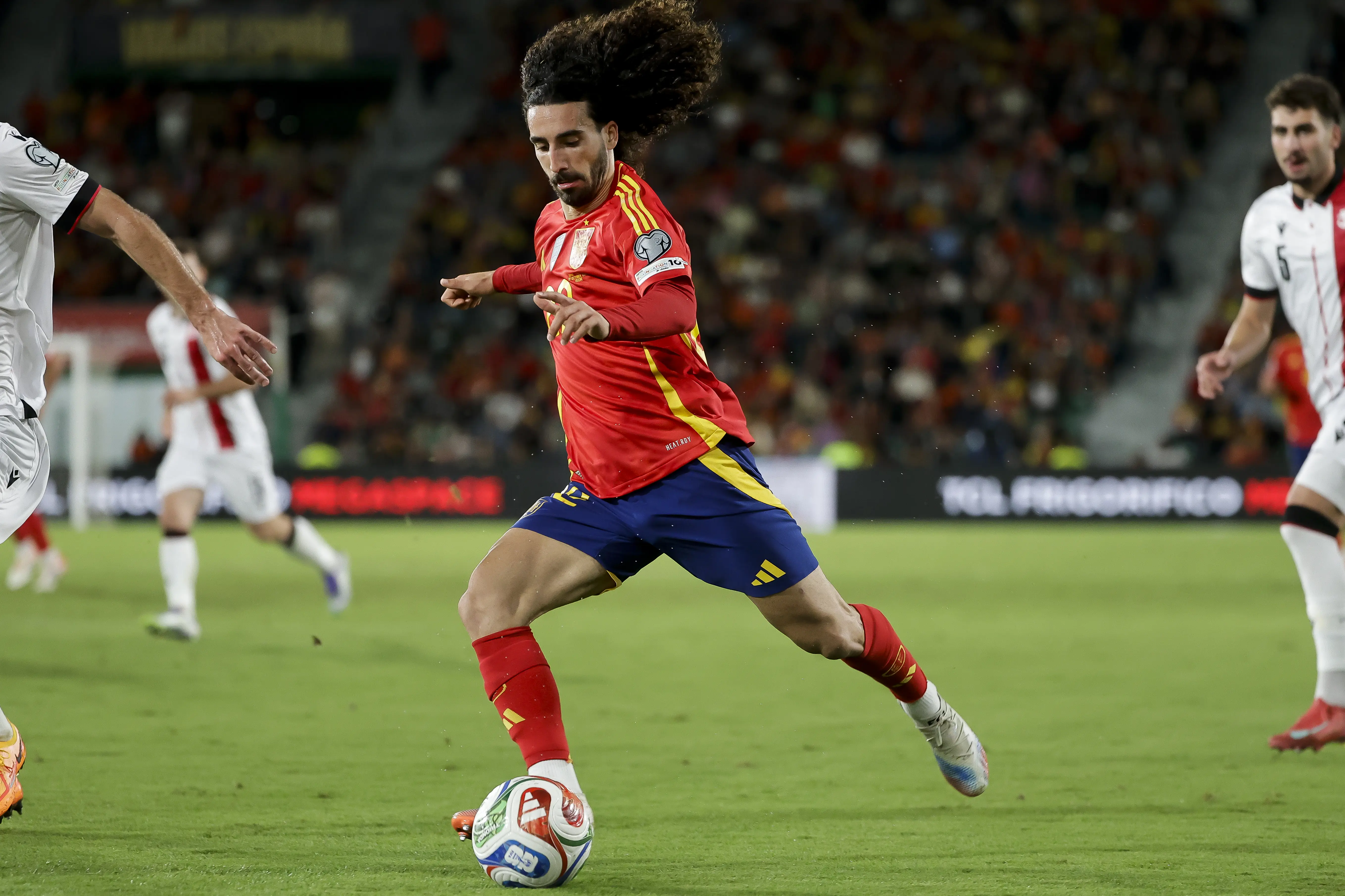 Resmi açıklama geldi! Marc Cucurella, Real Madrid'de