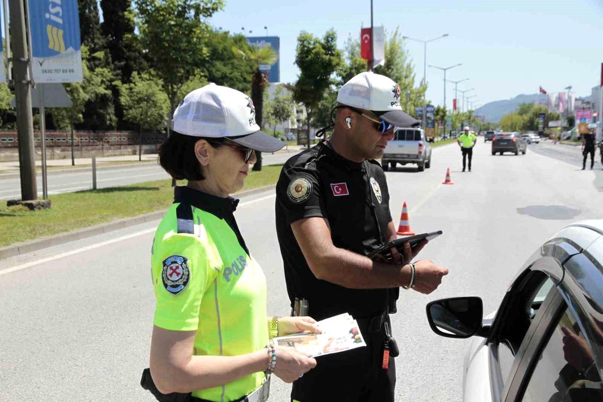 Ordu'da bir haftada 22 binden fazla araç ve sürücüsü denetledi