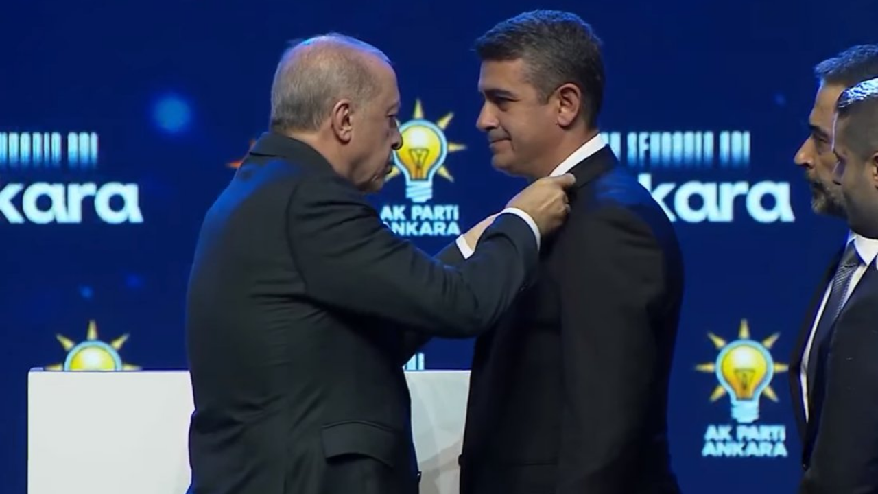 CHP'den ayrılan Haymana Belediye Başkanı Levent Koç AK Parti'ye katıldı