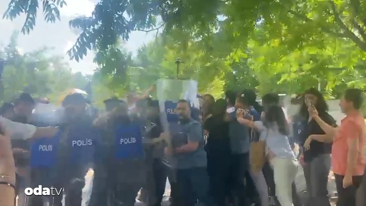 Açlık grevinin 3'üncü günü: Öğretmenlere yine polis müdahalesi