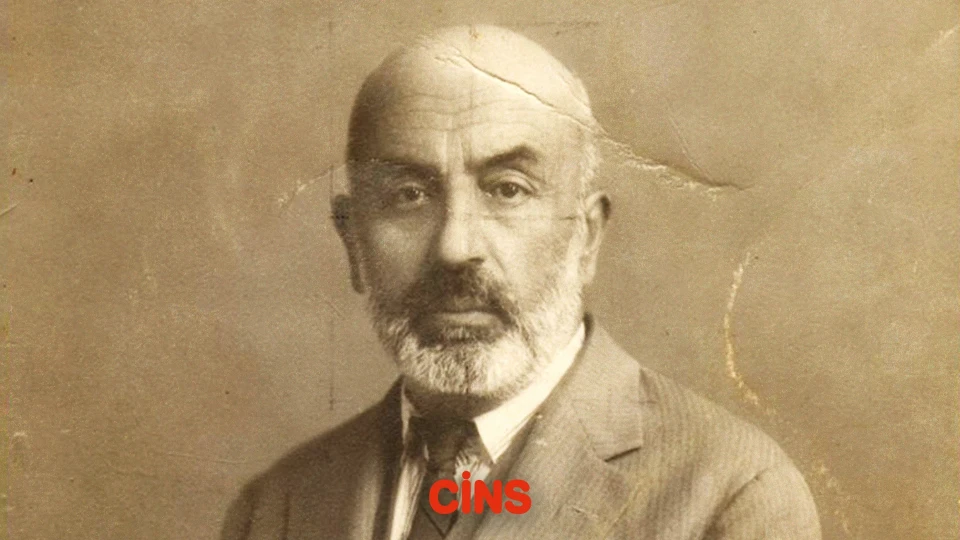Mehmet Akif Ersoy'u Anlamak İçin Bu Satırlar Yeterli