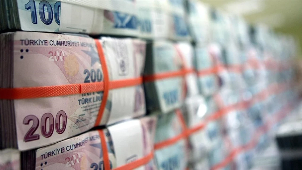 Faize beş ayda 1 trilyon 240 milyar TL gitti