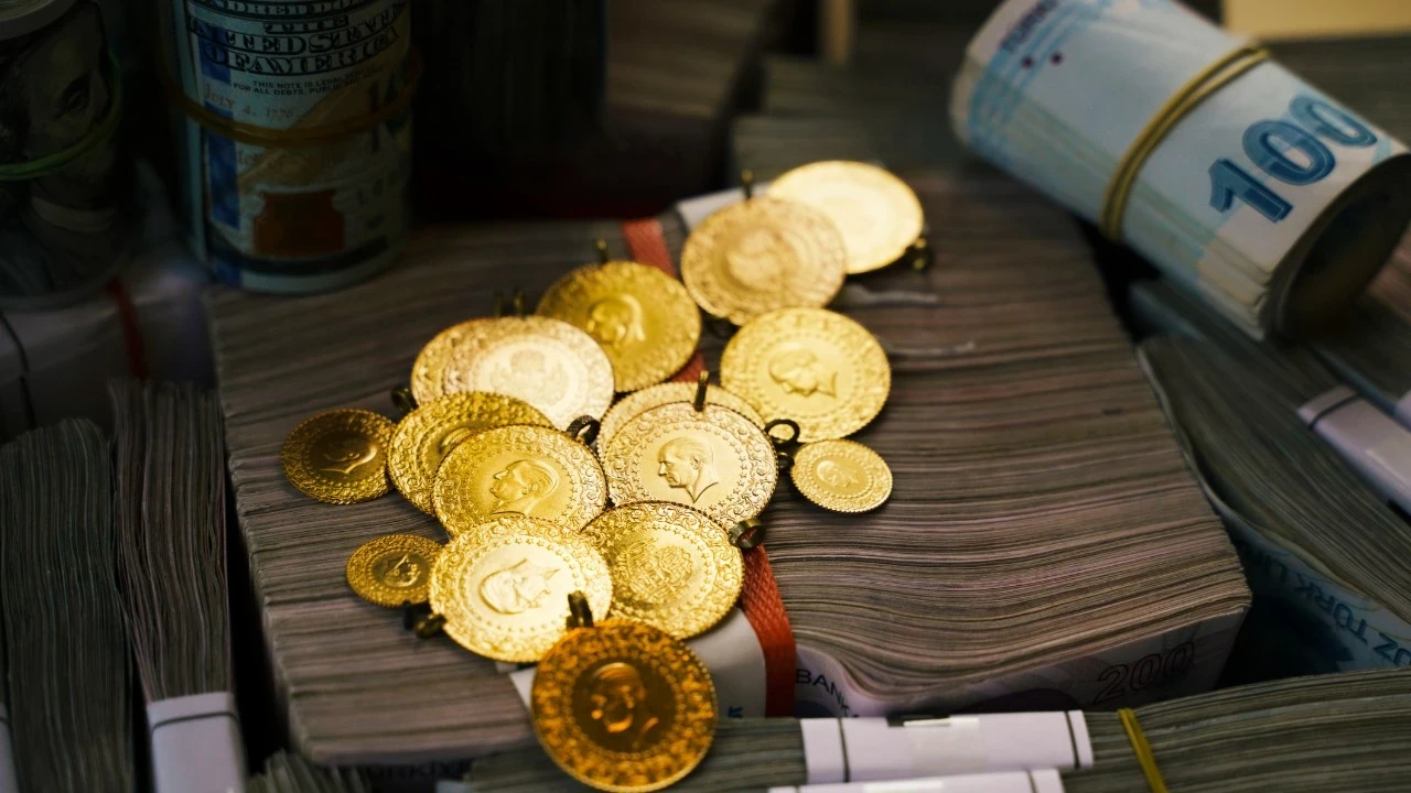 Altında tehlikeli sinyal! Uzmanlar 4 bin dolar uyarısı yaptı