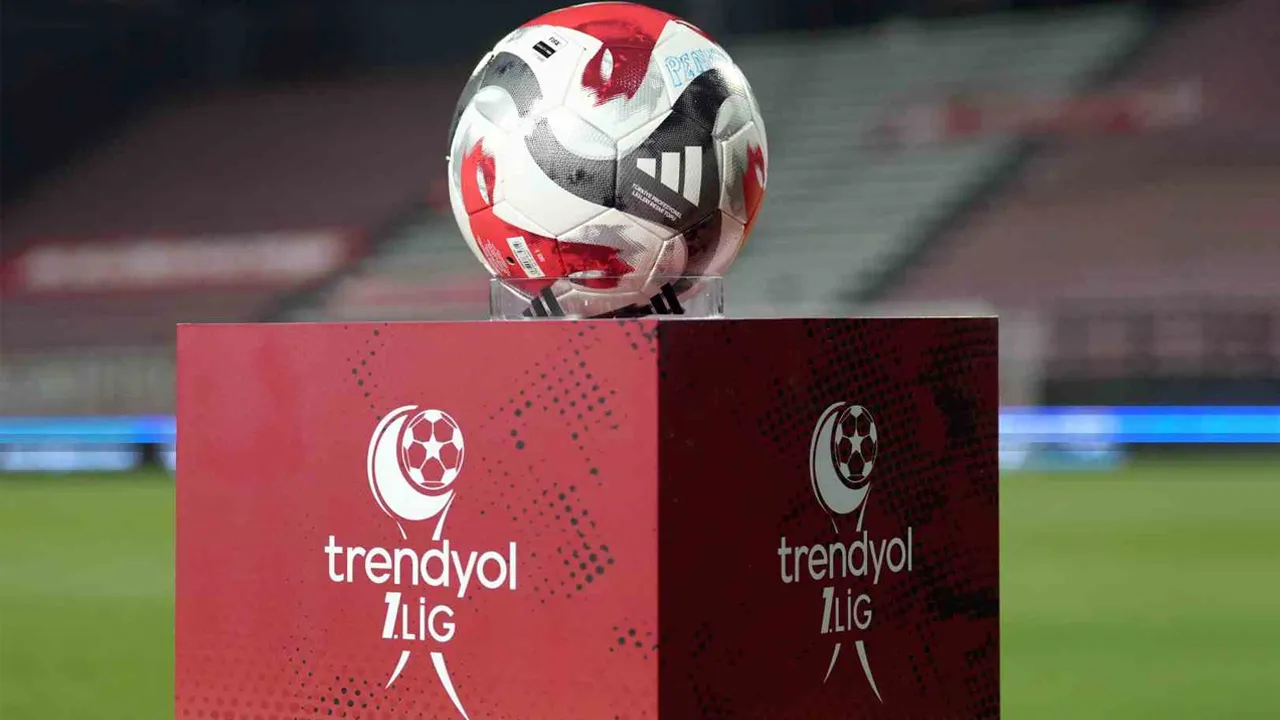 TFF 1'inci Lig kulübünden "transfer yasağı" açıklaması: FIFA'dan TFF'ye bildirim