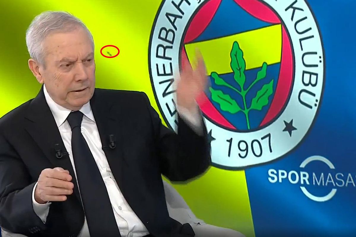 Aziz Yıldırım'ın canlı yayında sinekle imtihanı