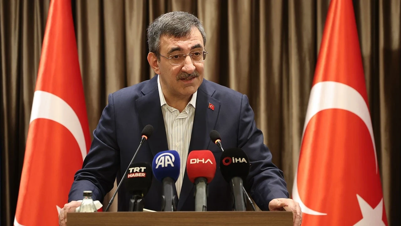 Yılmaz: İnsan onuru ve eşit vatandaşlık esastır