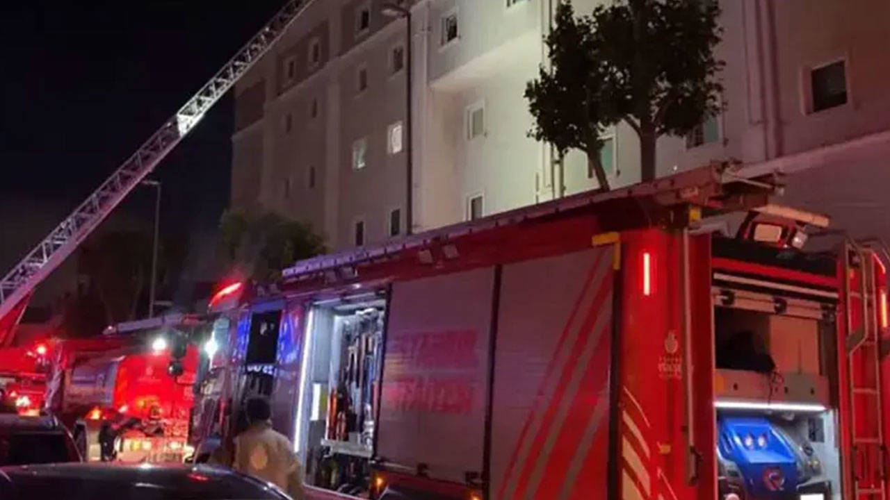 Küçükçekmece'de kız öğrenci yurdunda yangın: Öğrenciler tahliye edildi