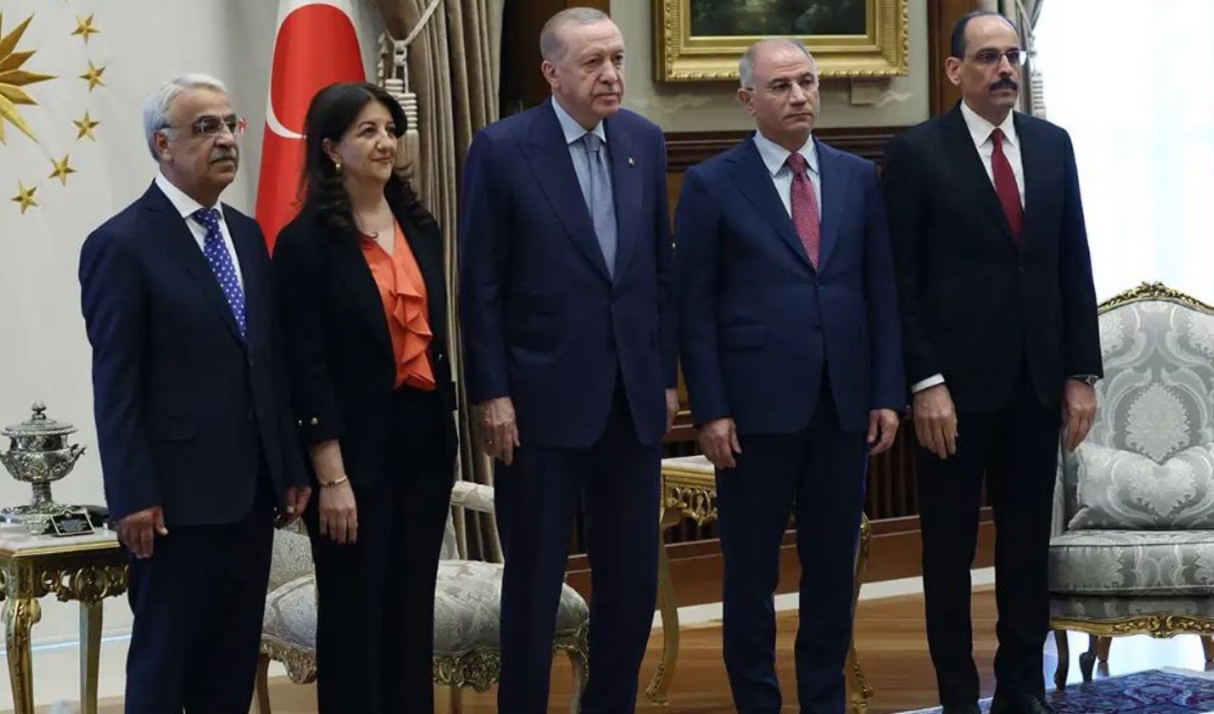 AKP ile DEM karşı karşıya: Çerçeve yasa teklifinde kapsam anlaşmazlığı