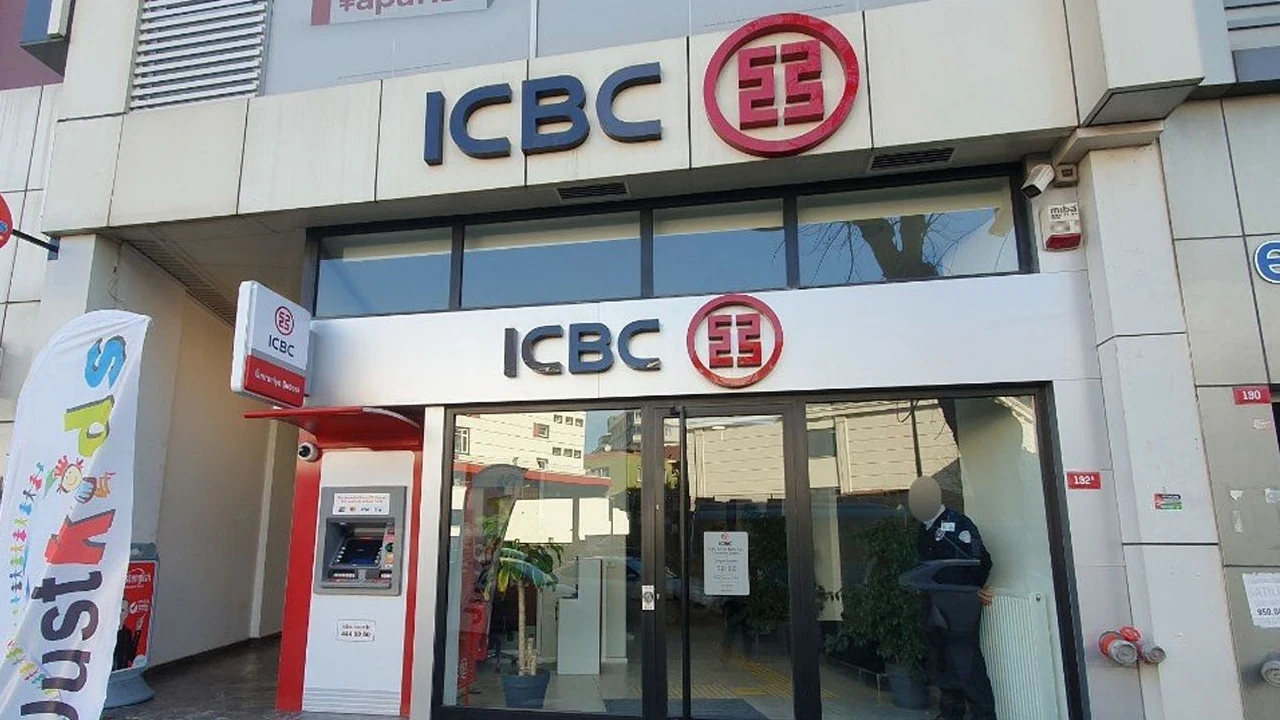 Türkiye'deki tüm ATM'lerini kapatan bankadan yeni karar