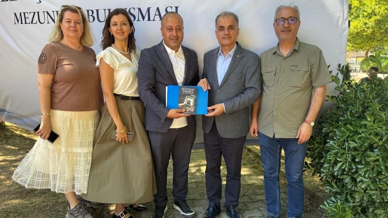 Tezden kitaba, kitaptan ödüle dönüştü: “Yüzyılın Tanığı”na akademik takdir