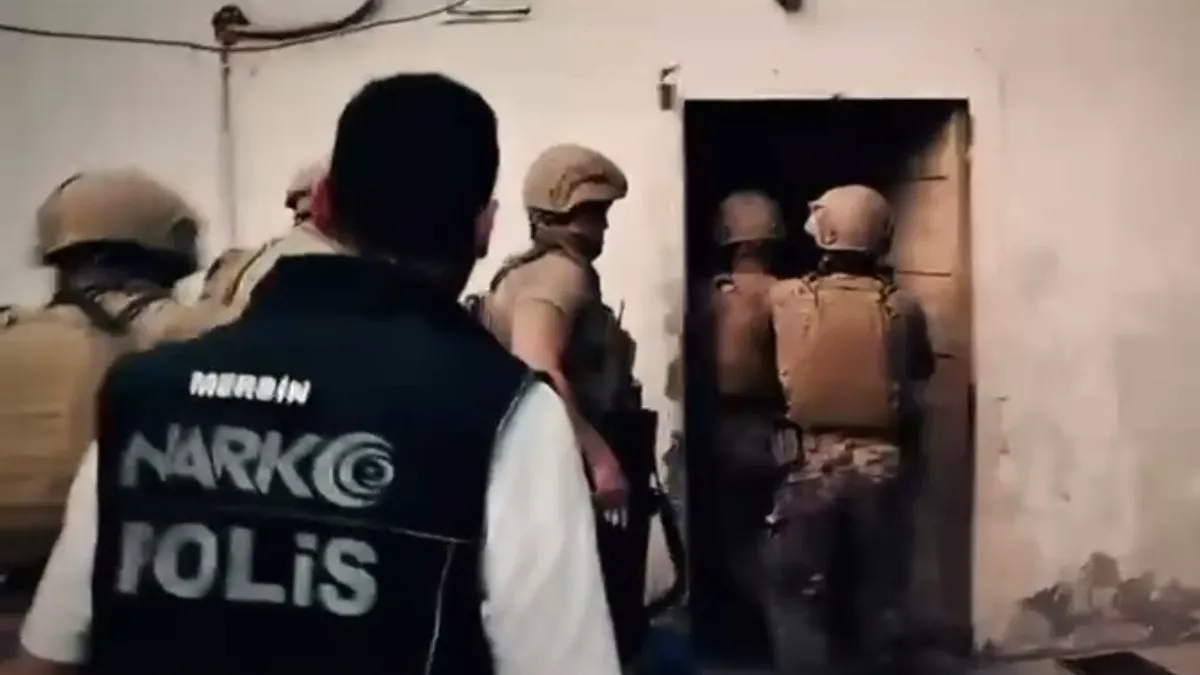 Mersin'de 52 uyuşturucu tacirine gözaltı kararı