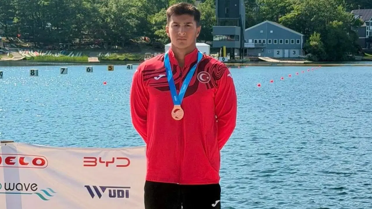 Milli sporcu Rahmi Kaan Karahan bir ilke imza attı