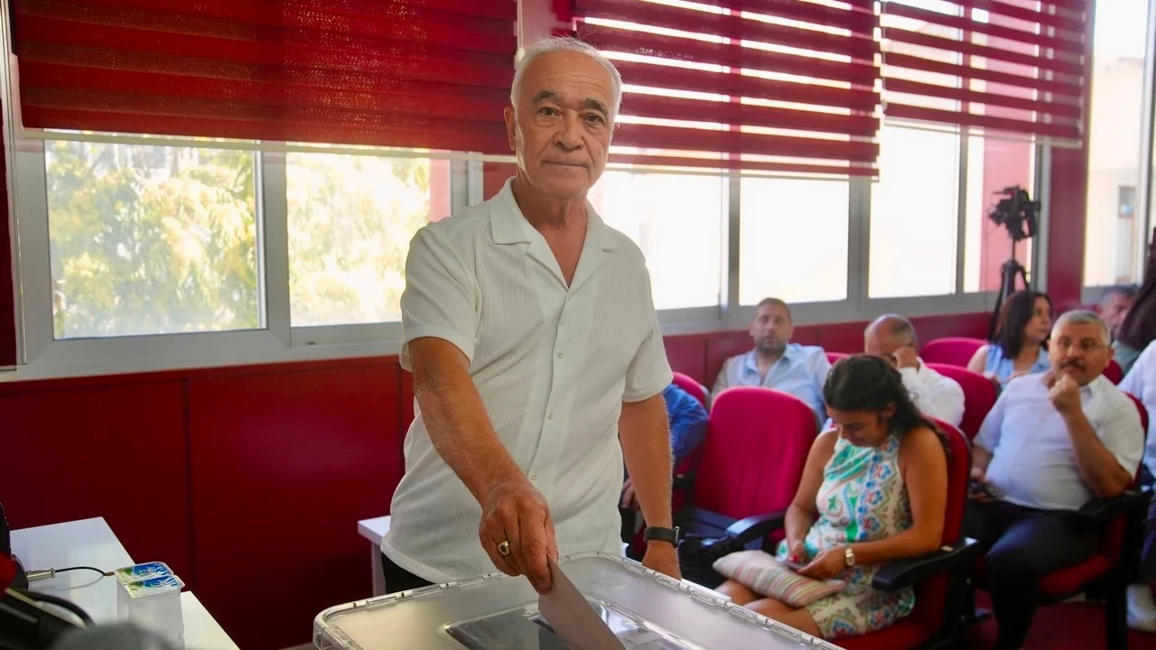 İzmir Seferihisar'da yeni Başkanvekili belli oldu