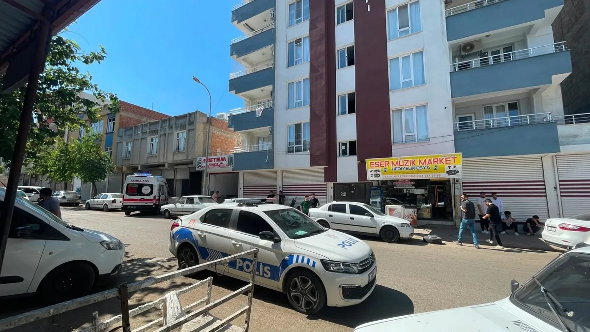 Siverek’te bir evde baba yaralı, oğlu ise ölü bulundu