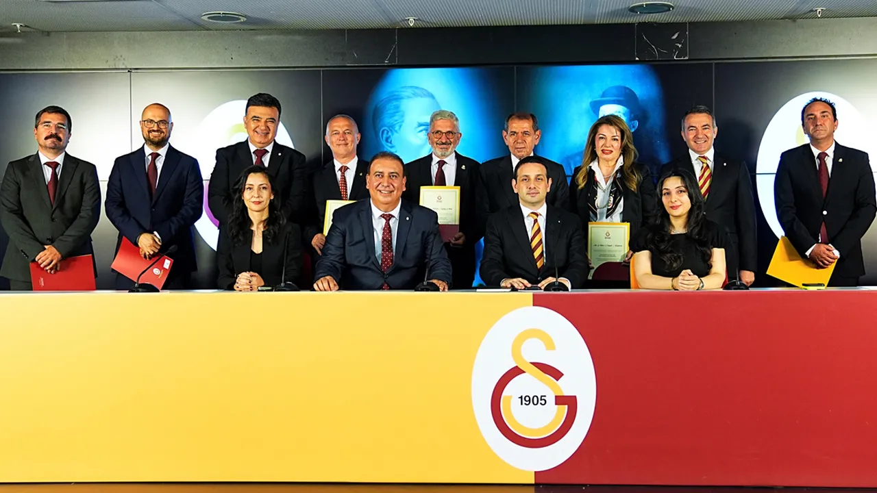 Galatasaray'da kritik genel kurul: Dursun Özbek, 11 konuda yetki isteyecek