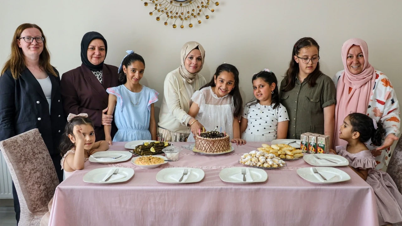 Zeynep Sözer Akasya Çocuk Evi’ni ziyaret etti