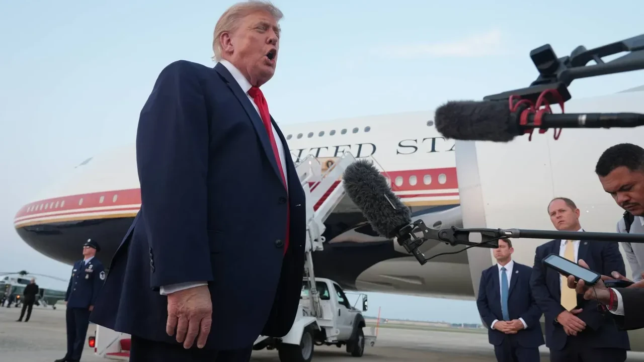 Trump: "Aksi karar verene kadar saldırılar sürecek"