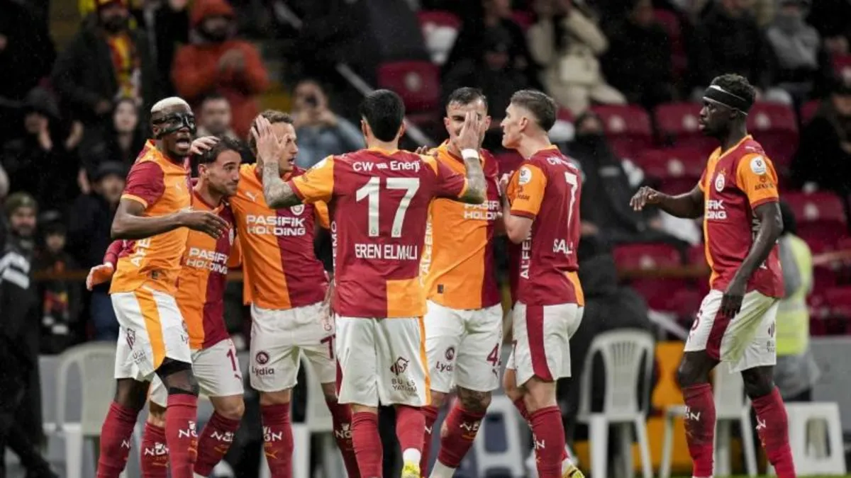 Dünyaca ünlü hoca, Galatasaray’ın yıldızını kafaya taktı! Transferde büyük ısrar...