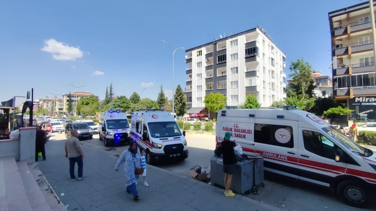 Dehşete düşüren olay! Hamile eşini ve 3 çocuğunu darbetti