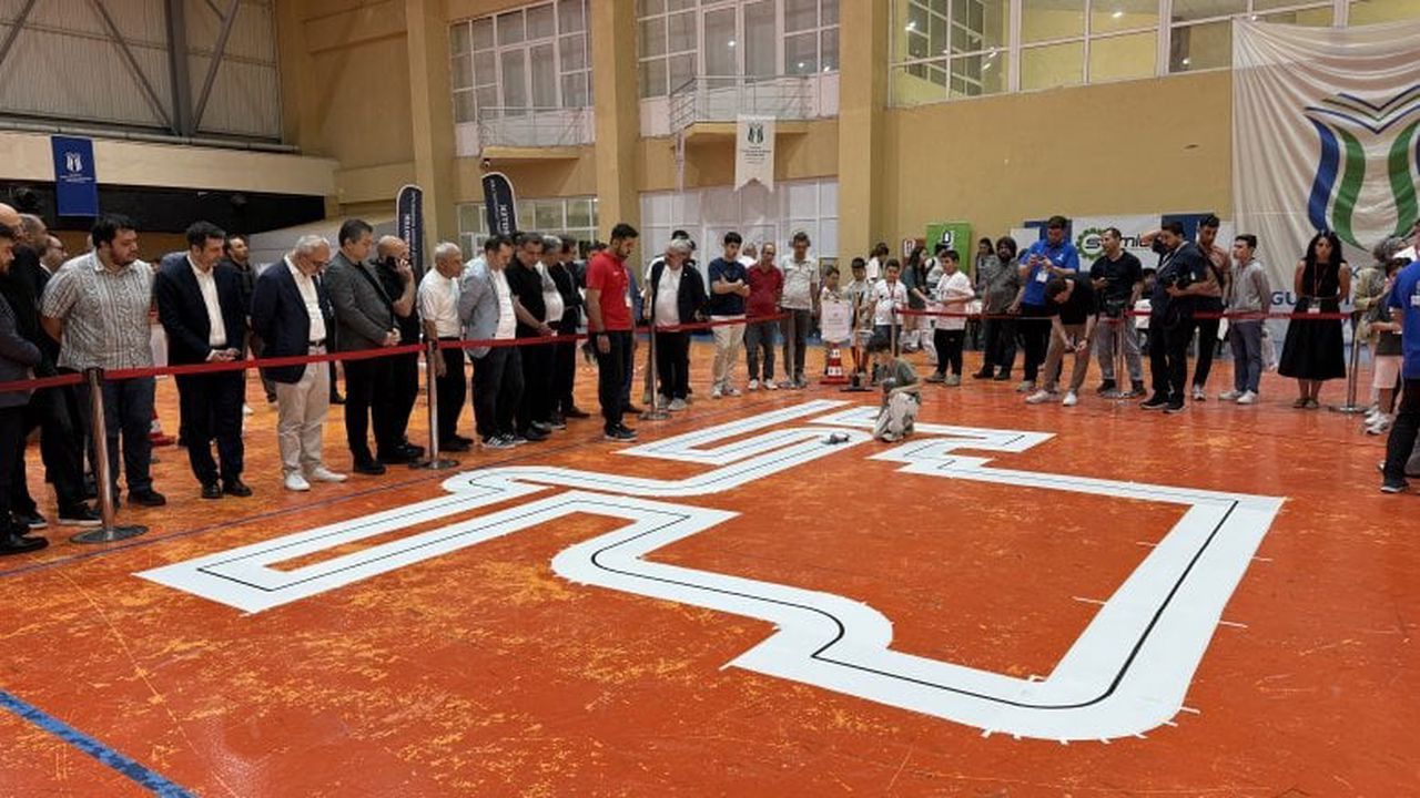 Sakarya'da '2. Robot ve Teknoloji Olimpiyatları' başladı