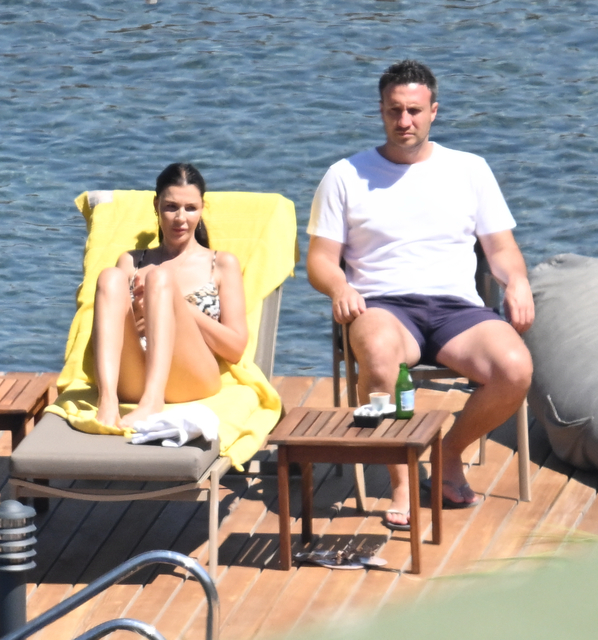 Hatice Şendil ile Burak Sağyaşar, Bodrum'da dinleniyor