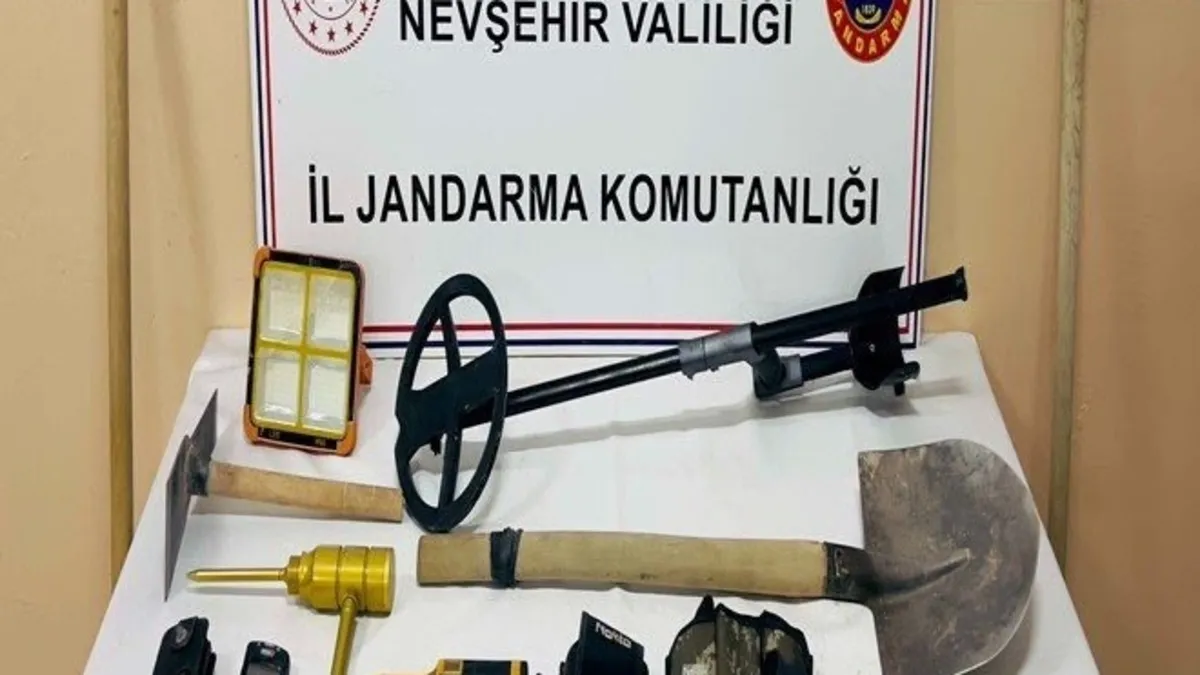 Nevşehir'de kaçak kazıya suçüstü: 6 şüpheli jandarmaya yakalandı