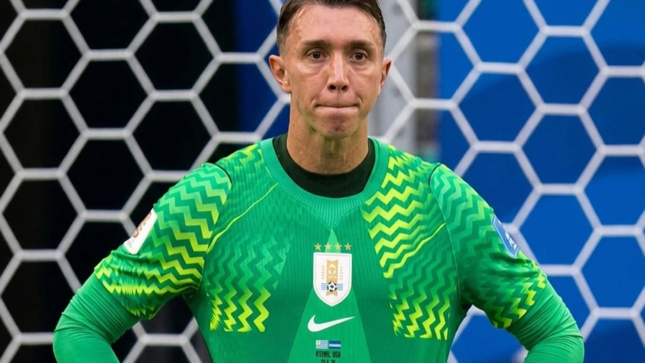 Fernando Muslera'nın skandal hataları Uruguay'a pahalıya patladı! Bunu nasıl yaparsın Nando?