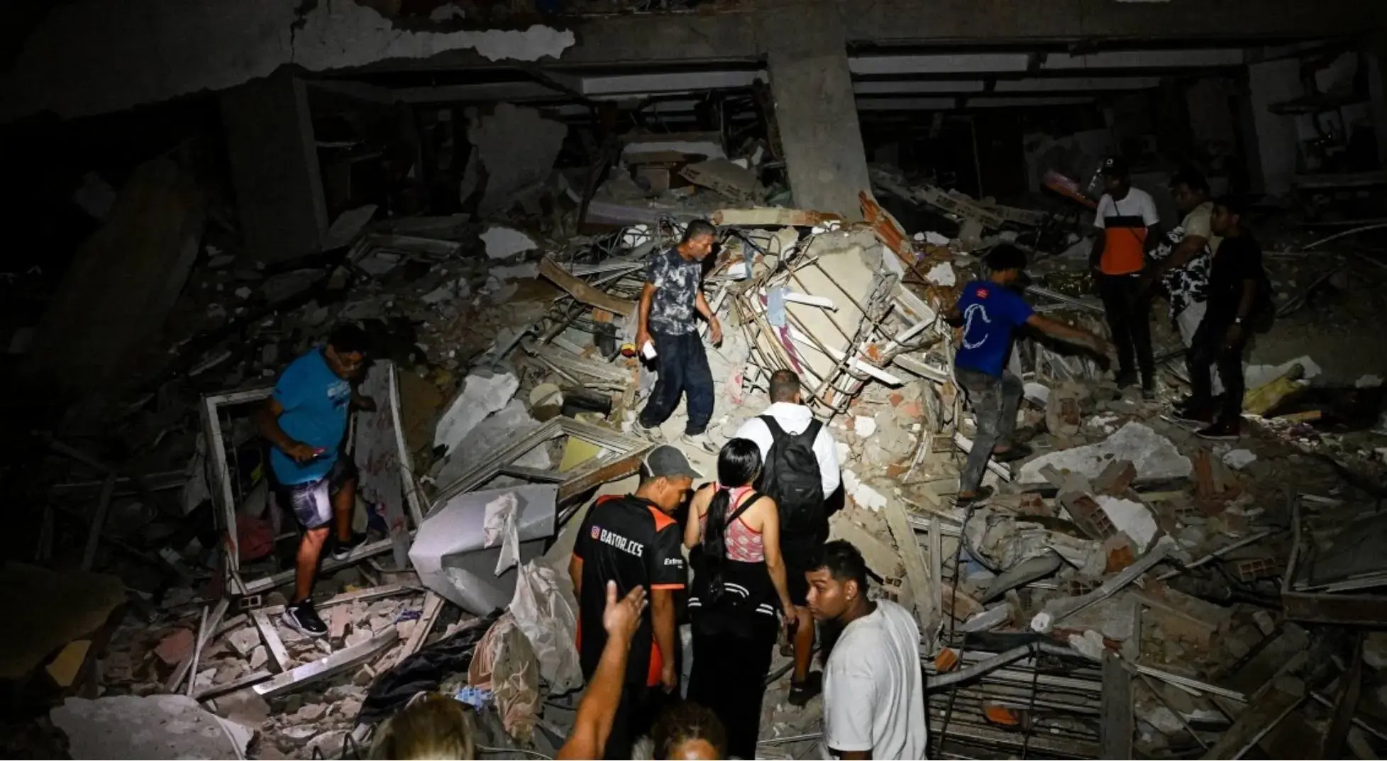 Dünya beşik gibi sallandı! 24 saatte 4 büyük deprem