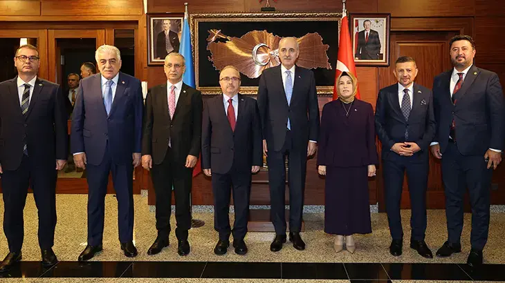 TBMM Başkanı Kurtulmuş, Türkiye'nin Bakü Büyükelçiliğini ziyaret etti