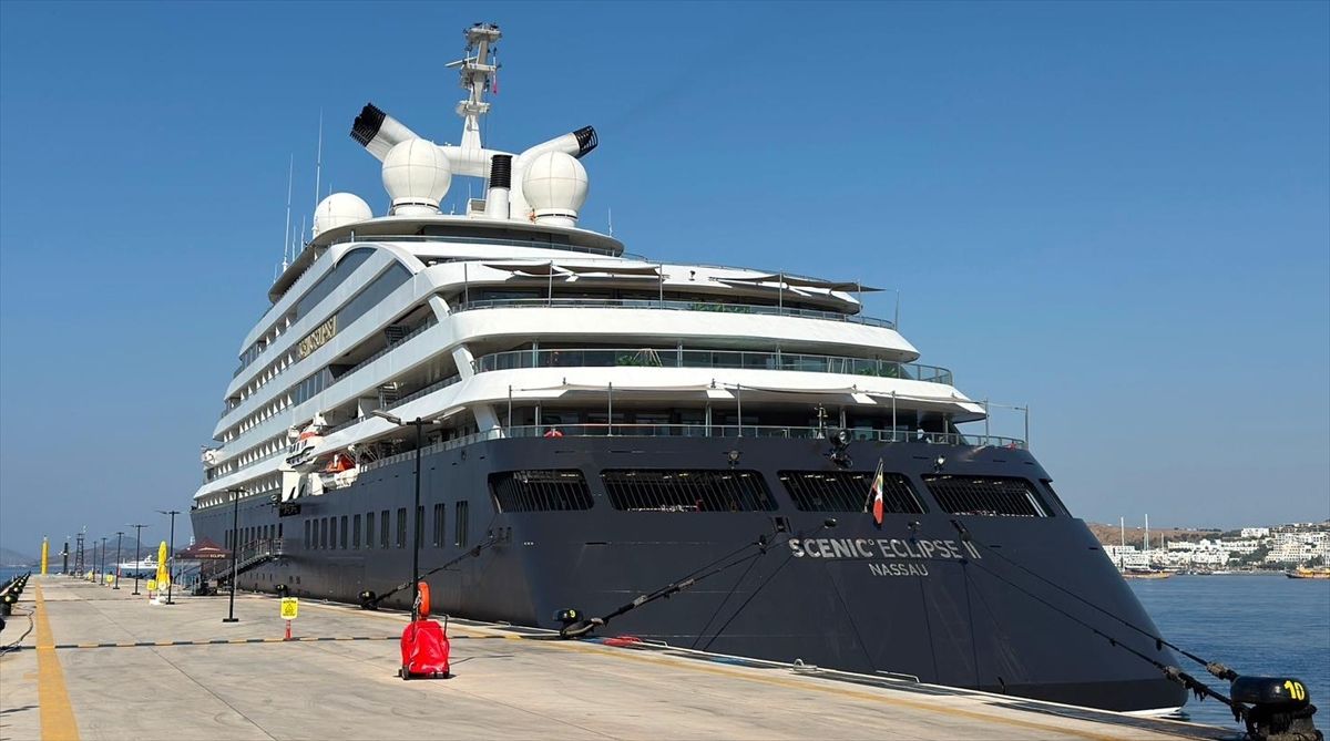 Bodrum'a "Scenic Eclipse 2" kruvaziyeriyle 218 turist geldi
