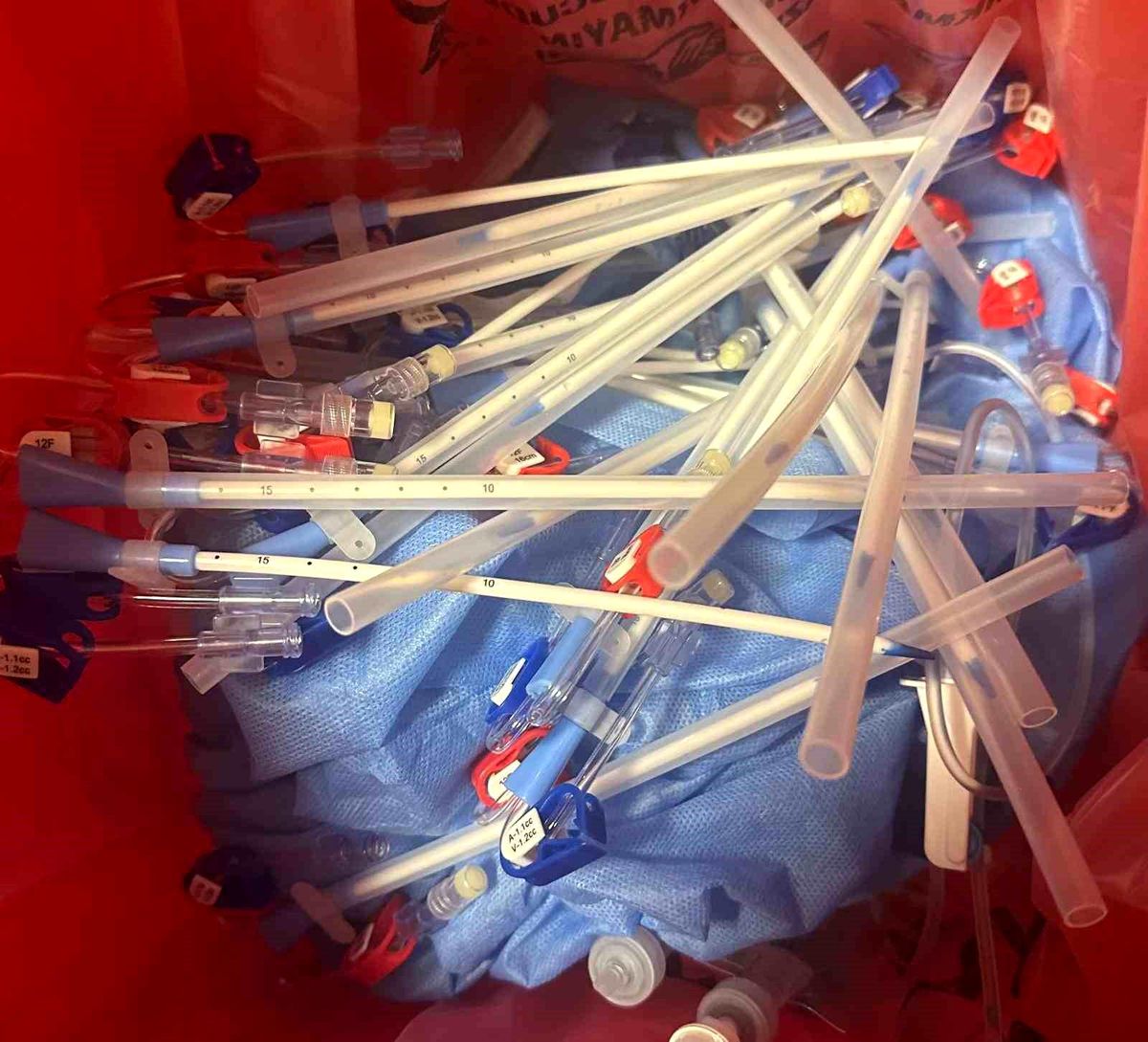 KSÜ'deki sterilizasyon iddiasında yeni detay: Tarihi geçmiş ürünlere yeni tarihli barkod basıldığı iddiası
