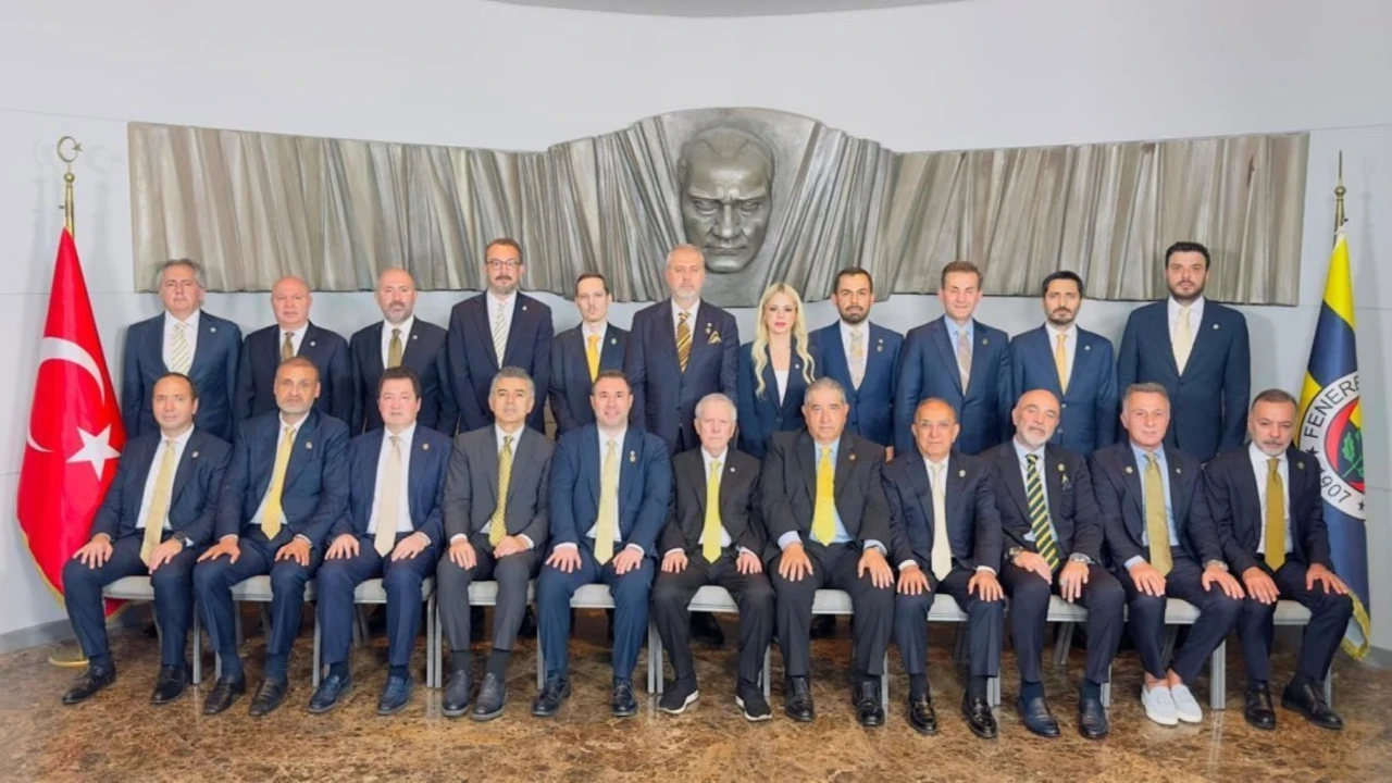 Fenerbahçe'de yönetimin görev dağılımı belli oldu