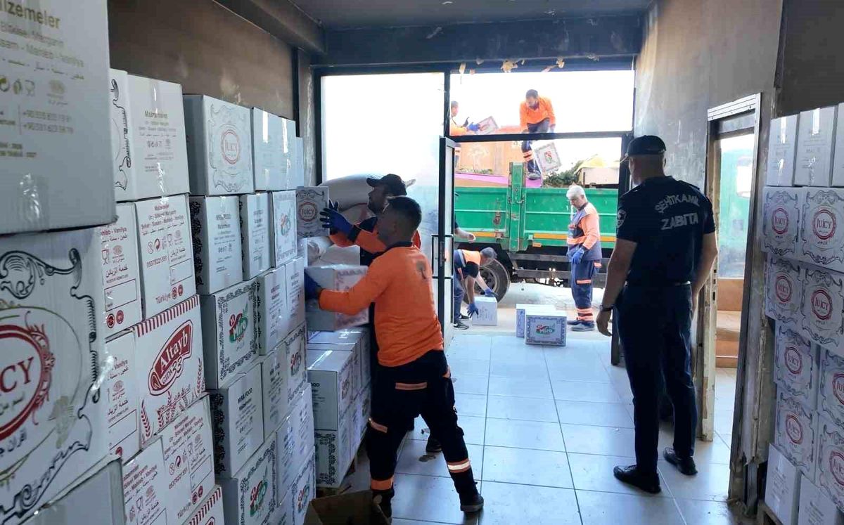 Şehitkamil'de 2 ton bozuk kuru pasta ele geçirildi