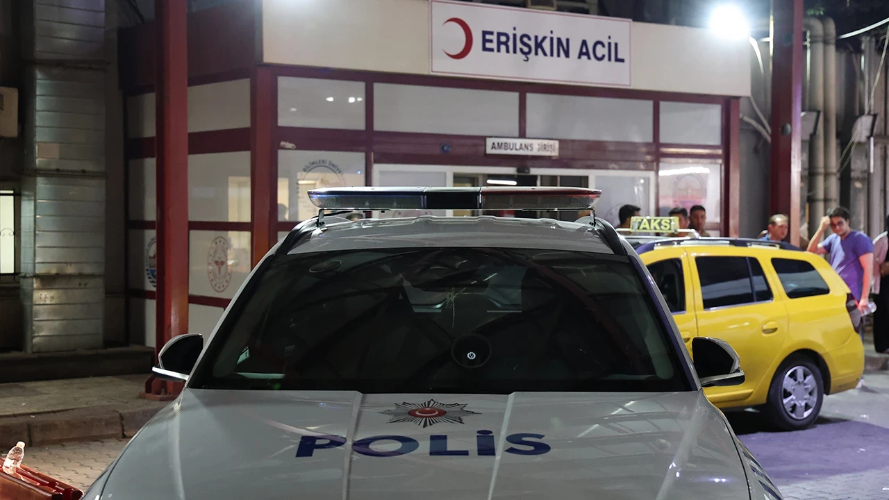 Evde çıkan tartışma kanlı bitti: 9 yerinden bıçaklandı