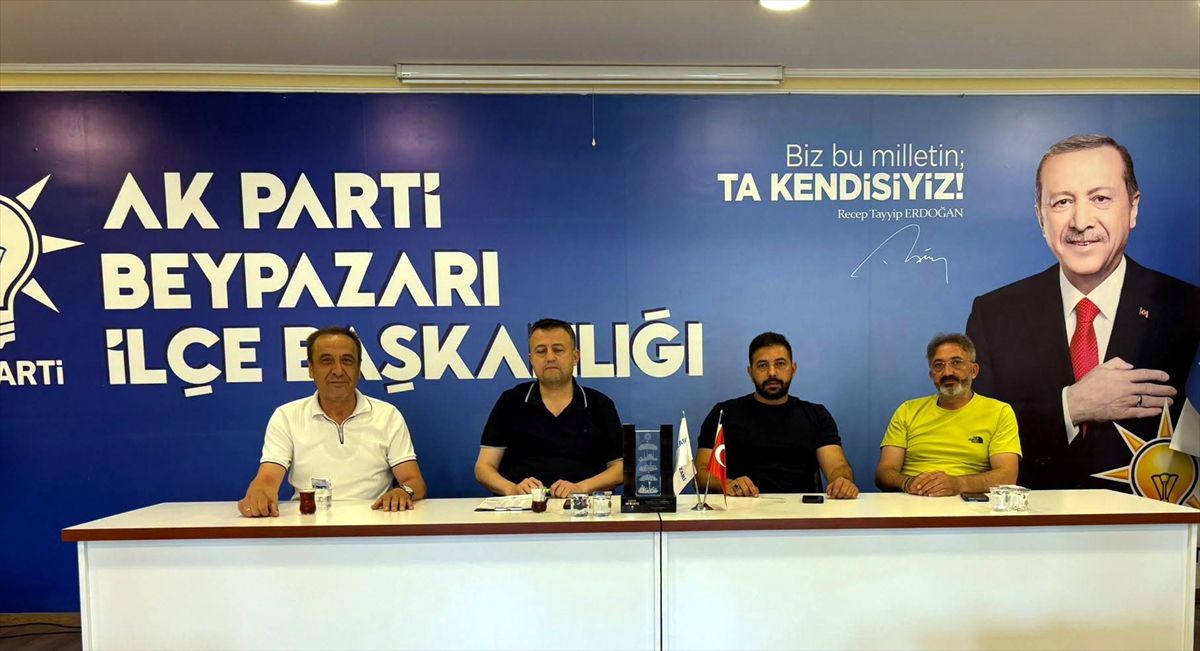 AK Parti Beypazarı İlçe Teşkilatı toplantıda bir araya geldi