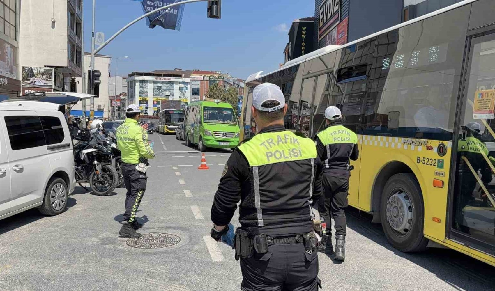 Fatih, Beyoğlu ve Beşiktaş’ta bazı yollar trafiğe kapatılacak