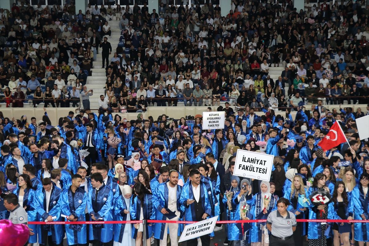 Kütahya DPÜ'de mezuniyet töreni düzenlendi