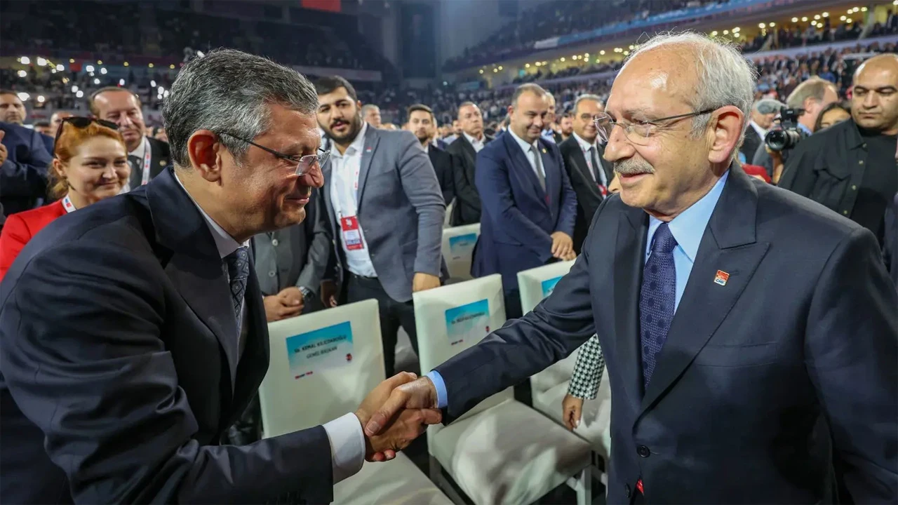 CHP'li 9 milletvekili için ihraç talebine Özgür Özel'den ilk açıklama