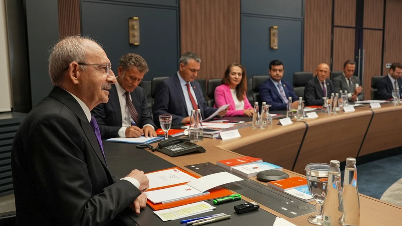 CHP'de iki il başkanı görevden alındı! İşte yerine atanan isimler