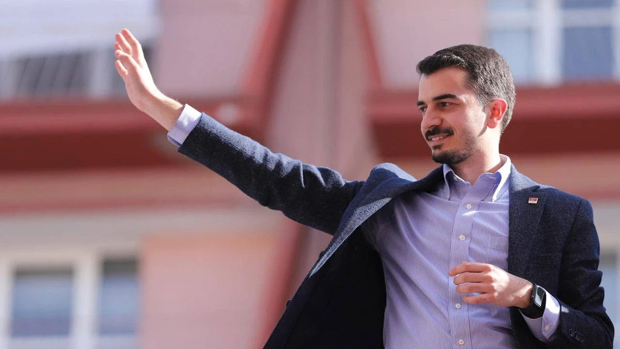 Özgür Özel'den Hüseyin Can Güner'e ziyaret