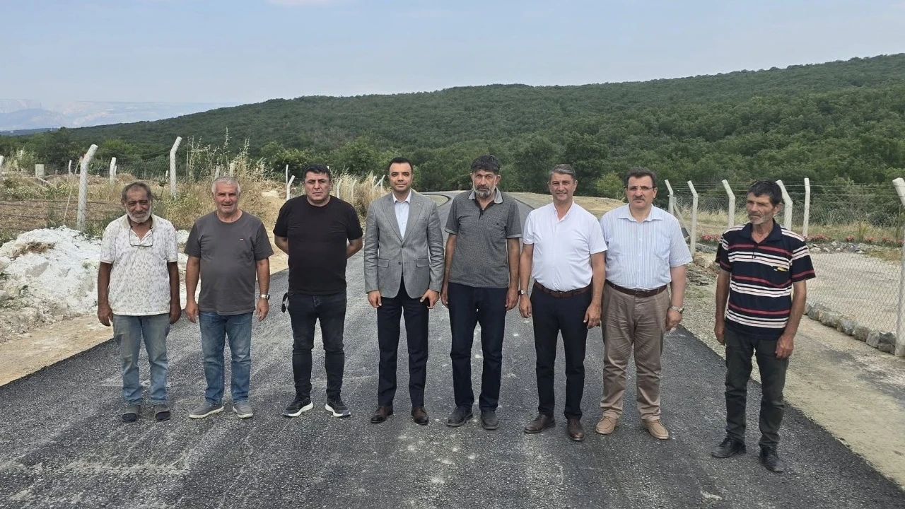 Bilecik’te asfaltı tamamlanan köy yolu hizmete hazır