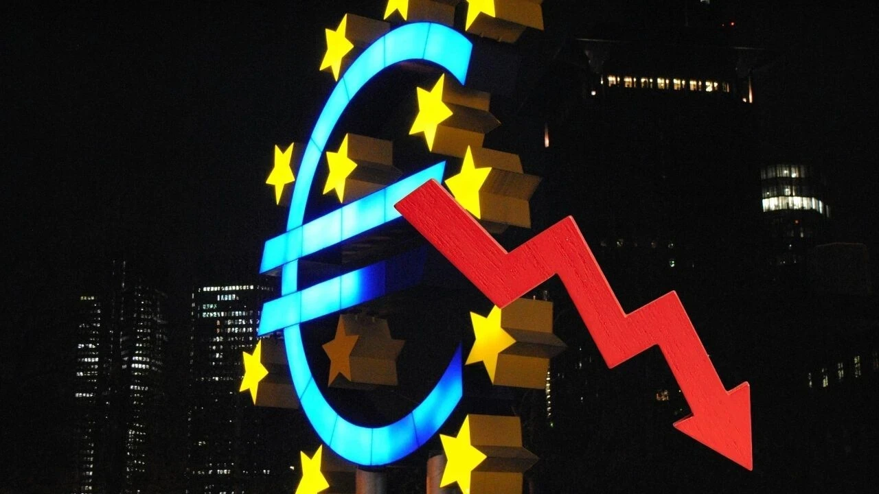 Euro Bölgesi’nde sanayi üretimi beklentilerin tersine düştü