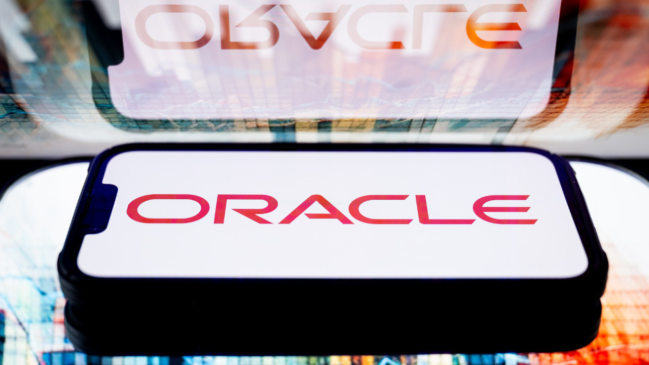 Yapay zeka yarışı hızlandı: Oracle, 21 bin kişiyi işten çıkardı