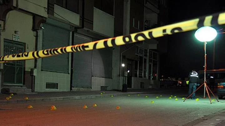 Pendik'te dehşet! Akraba iki aile arasında silahlı ve bıçaklı kavga: 12 yaralı, 5 gözaltı